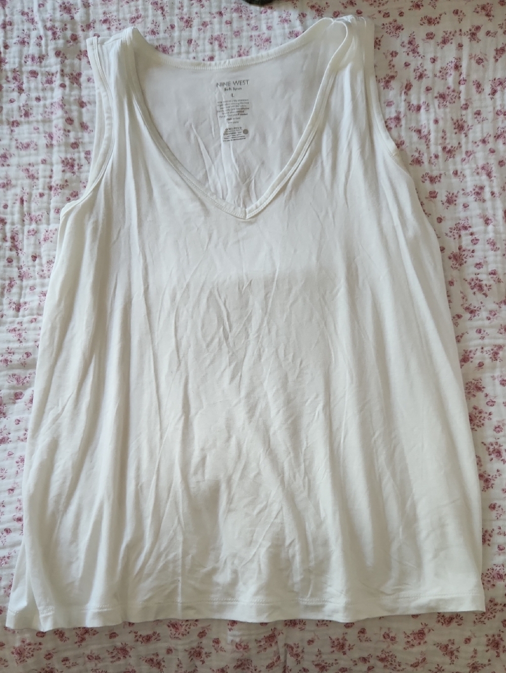 Nine West White V-Neck Tank Top